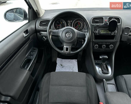 Серый Фольксваген Гольф, объемом двигателя 1.6 л и пробегом 269 тыс. км за 7500 $, фото 14 на Automoto.ua