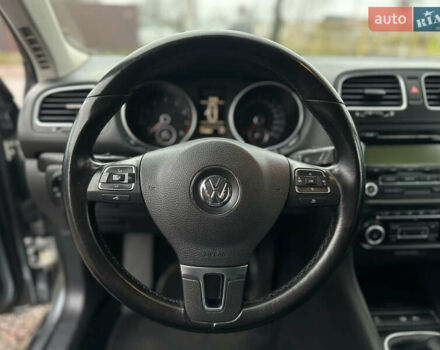 Сірий Фольксваген Гольф, об'ємом двигуна 1.39 л та пробігом 214 тис. км за 7500 $, фото 28 на Automoto.ua