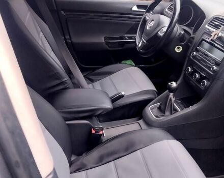 Серый Фольксваген Гольф, объемом двигателя 1.6 л и пробегом 261 тыс. км за 7200 $, фото 6 на Automoto.ua