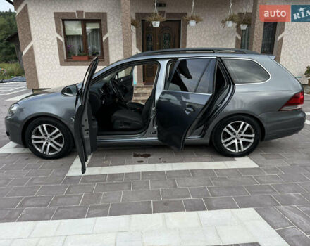 Серый Фольксваген Гольф, объемом двигателя 1.6 л и пробегом 300 тыс. км за 6300 $, фото 28 на Automoto.ua