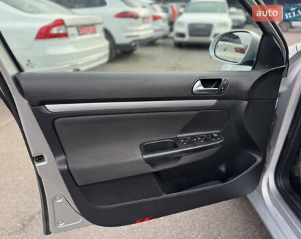 Серый Фольксваген Гольф, объемом двигателя 1.6 л и пробегом 282 тыс. км за 6900 $, фото 12 на Automoto.ua