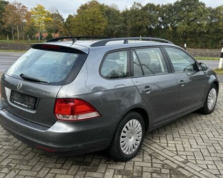 Сірий Фольксваген Гольф, об'ємом двигуна 1.6 л та пробігом 249 тис. км за 2950 $, фото 5 на Automoto.ua