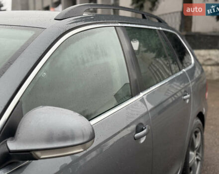 Серый Фольксваген Гольф, объемом двигателя 1.6 л и пробегом 298 тыс. км за 6550 $, фото 6 на Automoto.ua