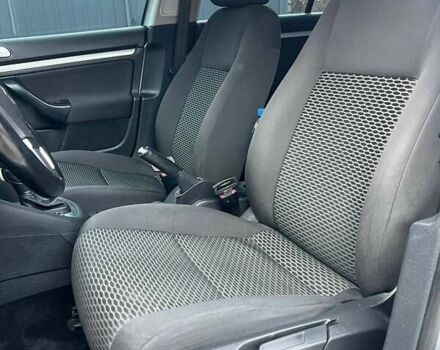 Серый Фольксваген Гольф, объемом двигателя 1.6 л и пробегом 262 тыс. км за 8500 $, фото 17 на Automoto.ua