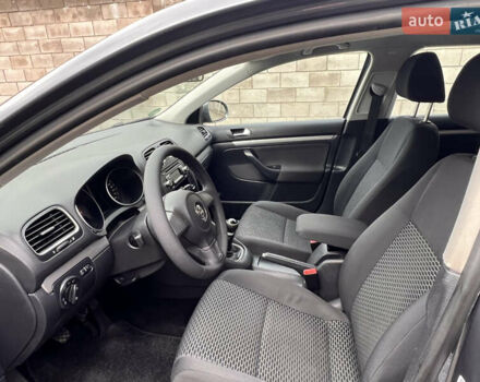 Сірий Фольксваген Гольф, об'ємом двигуна 1.39 л та пробігом 180 тис. км за 5999 $, фото 26 на Automoto.ua