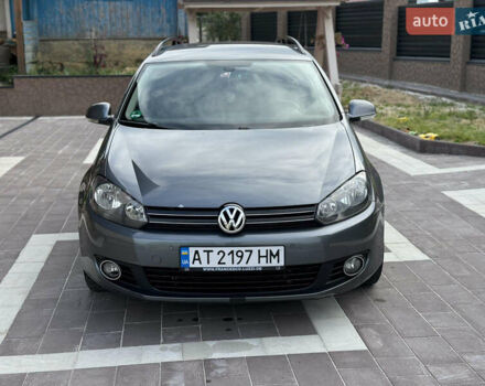 Серый Фольксваген Гольф, объемом двигателя 1.6 л и пробегом 300 тыс. км за 6300 $, фото 6 на Automoto.ua