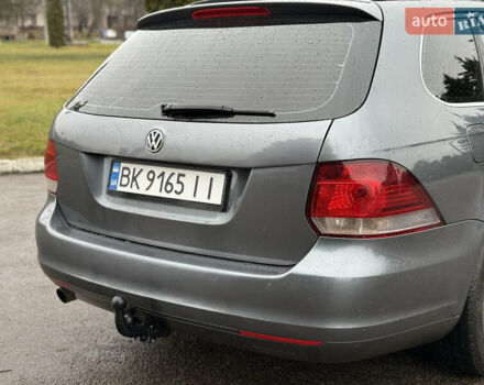 Серый Фольксваген Гольф, объемом двигателя 1.6 л и пробегом 298 тыс. км за 6550 $, фото 14 на Automoto.ua