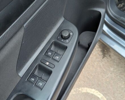 Серый Фольксваген Гольф, объемом двигателя 1.6 л и пробегом 216 тыс. км за 8300 $, фото 20 на Automoto.ua