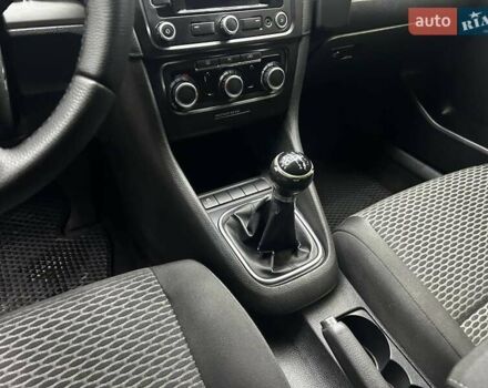 Сірий Фольксваген Гольф, об'ємом двигуна 1.6 л та пробігом 316 тис. км за 6900 $, фото 9 на Automoto.ua