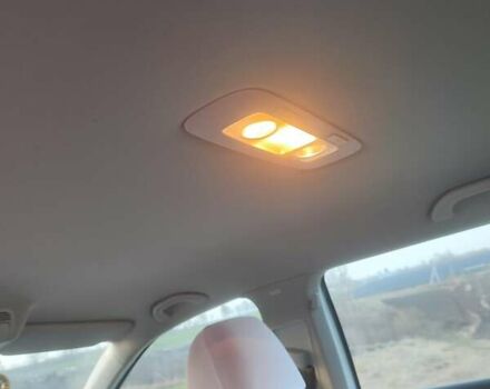 Серый Фольксваген Гольф, объемом двигателя 1.6 л и пробегом 232 тыс. км за 8000 $, фото 2 на Automoto.ua