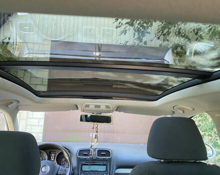 Серый Фольксваген Гольф, объемом двигателя 1.39 л и пробегом 235 тыс. км за 8500 $, фото 23 на Automoto.ua