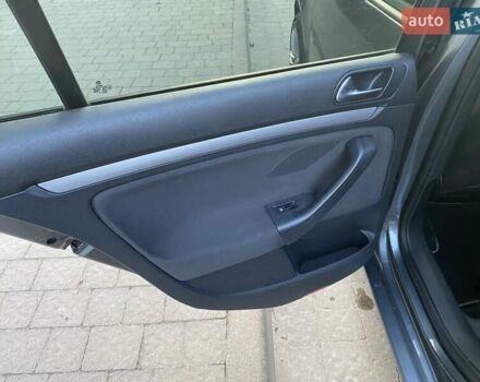 Фольксваген Гольф 2010 в Хмельницком на Automoto.ua Серый Фольксваген Гольф, объемом двигателя 1.6 л и пробегом 263 тыс. км за 7200 $, фото 18 на Automoto.ua