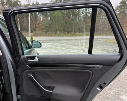 Серый Фольксваген Гольф, объемом двигателя 2 л и пробегом 277 тыс. км за 8350 $, фото 25 на Automoto.ua