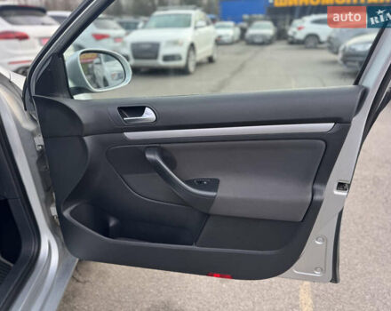 Серый Фольксваген Гольф, объемом двигателя 1.6 л и пробегом 282 тыс. км за 6900 $, фото 15 на Automoto.ua