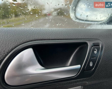 Сірий Фольксваген Гольф, об'ємом двигуна 1.6 л та пробігом 213 тис. км за 7100 $, фото 76 на Automoto.ua