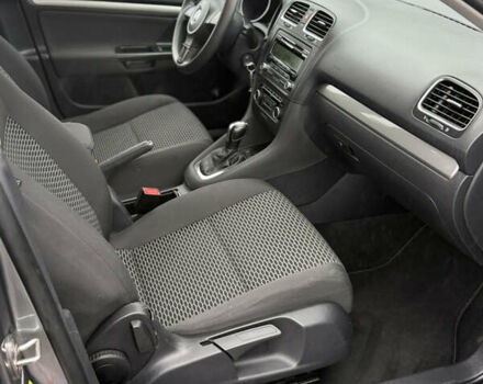 Сірий Фольксваген Гольф, об'ємом двигуна 1.39 л та пробігом 249 тис. км за 7899 $, фото 37 на Automoto.ua