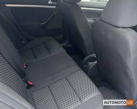 Сірий Фольксваген Гольф, об'ємом двигуна 1.6 л та пробігом 271 тис. км за 7400 $, фото 16 на Automoto.ua