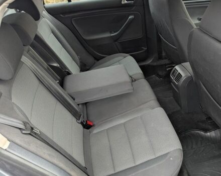 Серый Фольксваген Гольф, объемом двигателя 1.6 л и пробегом 216 тыс. км за 8300 $, фото 16 на Automoto.ua