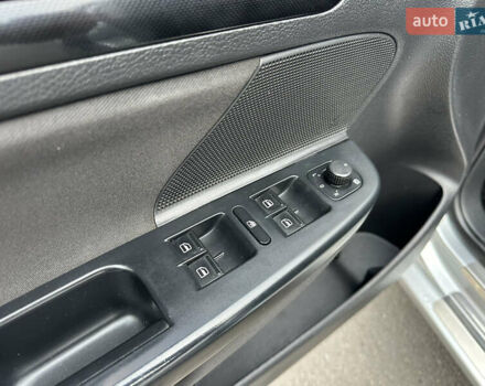 Серый Фольксваген Гольф, объемом двигателя 1.6 л и пробегом 202 тыс. км за 7399 $, фото 25 на Automoto.ua