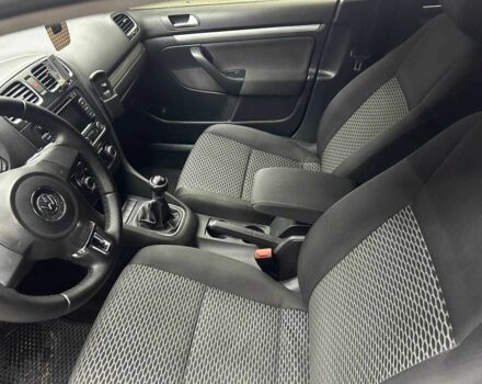 Сірий Фольксваген Гольф, об'ємом двигуна 1.6 л та пробігом 316 тис. км за 6900 $, фото 7 на Automoto.ua