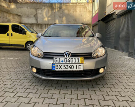 Серый Фольксваген Гольф, объемом двигателя 1.6 л и пробегом 217 тыс. км за 8800 $, фото 2 на Automoto.ua