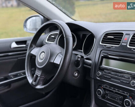 Серый Фольксваген Гольф, объемом двигателя 1.6 л и пробегом 298 тыс. км за 6550 $, фото 31 на Automoto.ua