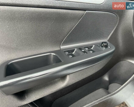 Сірий Фольксваген Гольф, об'ємом двигуна 1.6 л та пробігом 213 тис. км за 7100 $, фото 77 на Automoto.ua