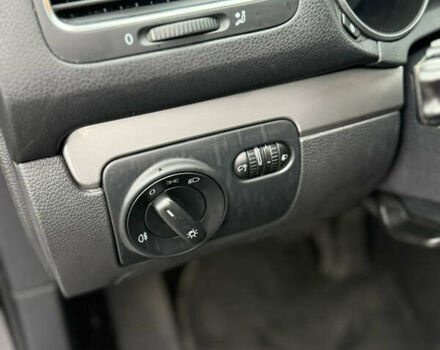 Сірий Фольксваген Гольф, об'ємом двигуна 1.39 л та пробігом 249 тис. км за 7899 $, фото 28 на Automoto.ua