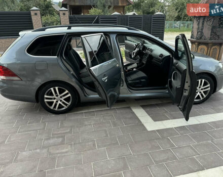 Серый Фольксваген Гольф, объемом двигателя 1.6 л и пробегом 300 тыс. км за 6300 $, фото 30 на Automoto.ua