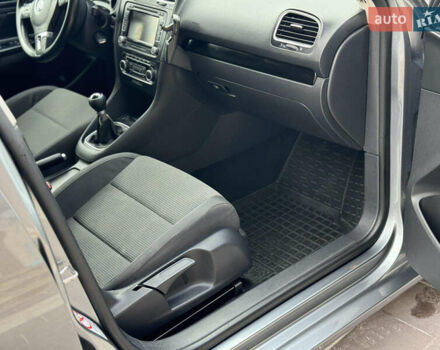 Серый Фольксваген Гольф, объемом двигателя 1.6 л и пробегом 300 тыс. км за 6300 $, фото 19 на Automoto.ua