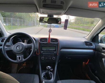 Фольксваген Гольф 2010 в Хмельницком на Automoto.ua Серый Фольксваген Гольф, объемом двигателя 1.6 л и пробегом 263 тыс. км за 7200 $, фото 21 на Automoto.ua