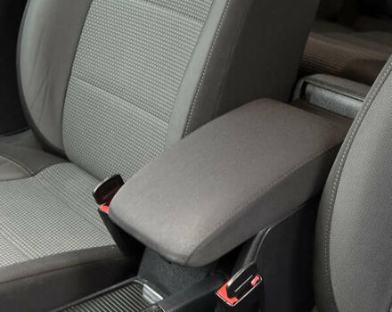 Серый Фольксваген Гольф, объемом двигателя 1.39 л и пробегом 255 тыс. км за 8800 $, фото 28 на Automoto.ua