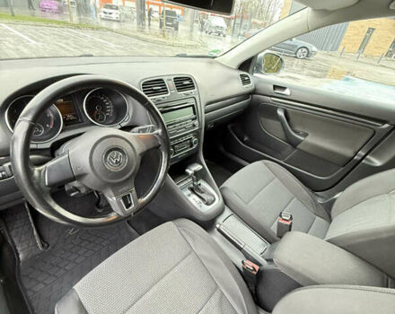 Серый Фольксваген Гольф, объемом двигателя 1.6 л и пробегом 277 тыс. км за 7700 $, фото 24 на Automoto.ua