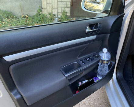 Серый Фольксваген Гольф, объемом двигателя 1.39 л и пробегом 235 тыс. км за 8500 $, фото 18 на Automoto.ua