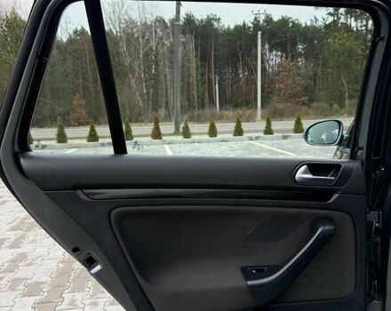 Серый Фольксваген Гольф, объемом двигателя 2 л и пробегом 277 тыс. км за 8350 $, фото 43 на Automoto.ua