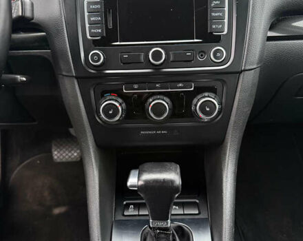 Серый Фольксваген Гольф, объемом двигателя 2 л и пробегом 277 тыс. км за 8350 $, фото 52 на Automoto.ua