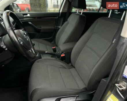 Сірий Фольксваген Гольф, об'ємом двигуна 1.39 л та пробігом 214 тис. км за 7500 $, фото 23 на Automoto.ua