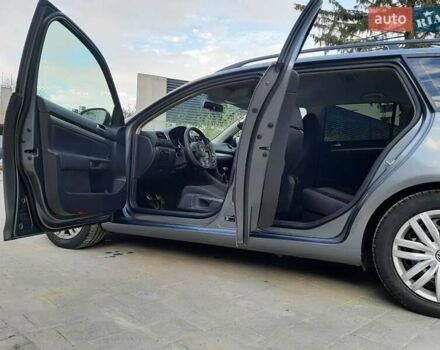 Сірий Фольксваген Гольф, об'ємом двигуна 1.6 л та пробігом 360 тис. км за 6499 $, фото 23 на Automoto.ua