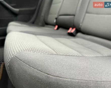 Серый Фольксваген Гольф, объемом двигателя 1.6 л и пробегом 298 тыс. км за 6550 $, фото 56 на Automoto.ua