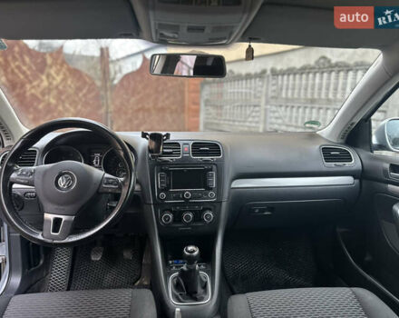 Серый Фольксваген Гольф, объемом двигателя 1.6 л и пробегом 260 тыс. км за 7250 $, фото 9 на Automoto.ua