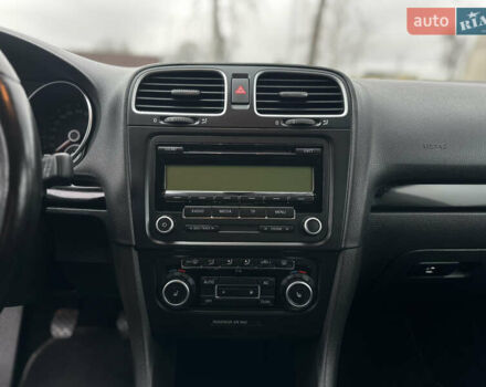 Сірий Фольксваген Гольф, об'ємом двигуна 1.39 л та пробігом 214 тис. км за 7500 $, фото 32 на Automoto.ua