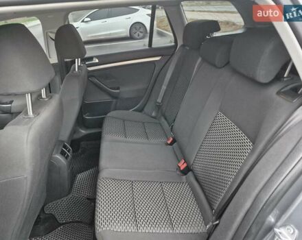 Сірий Фольксваген Гольф, об'ємом двигуна 1.6 л та пробігом 219 тис. км за 8100 $, фото 32 на Automoto.ua