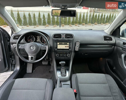 Сірий Фольксваген Гольф, об'ємом двигуна 1.39 л та пробігом 140 тис. км за 8100 $, фото 34 на Automoto.ua