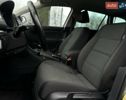 Сірий Фольксваген Гольф, об'ємом двигуна 1.39 л та пробігом 214 тис. км за 7500 $, фото 22 на Automoto.ua