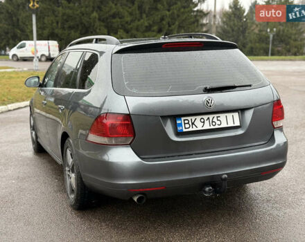 Серый Фольксваген Гольф, объемом двигателя 1.6 л и пробегом 298 тыс. км за 6550 $, фото 11 на Automoto.ua