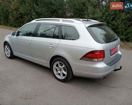 Серый Фольксваген Гольф, объемом двигателя 1.6 л и пробегом 235 тыс. км за 7500 $, фото 18 на Automoto.ua