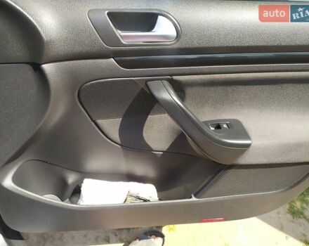 Серый Фольксваген Гольф, объемом двигателя 1.6 л и пробегом 204 тыс. км за 7500 $, фото 9 на Automoto.ua