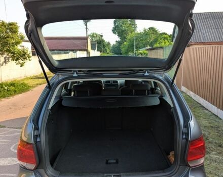 Серый Фольксваген Гольф, объемом двигателя 1.6 л и пробегом 216 тыс. км за 8300 $, фото 7 на Automoto.ua