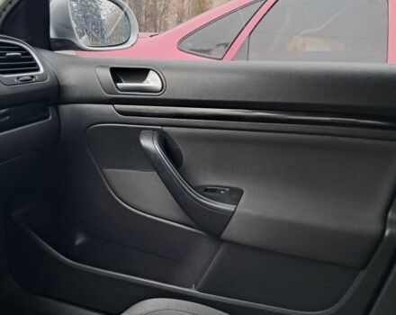 Серый Фольксваген Гольф, объемом двигателя 2 л и пробегом 200 тыс. км за 8200 $, фото 7 на Automoto.ua