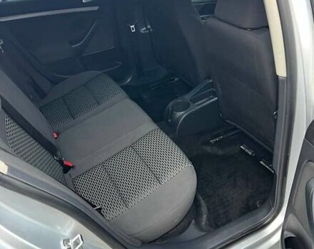 Серый Фольксваген Гольф, объемом двигателя 1.6 л и пробегом 262 тыс. км за 8500 $, фото 18 на Automoto.ua